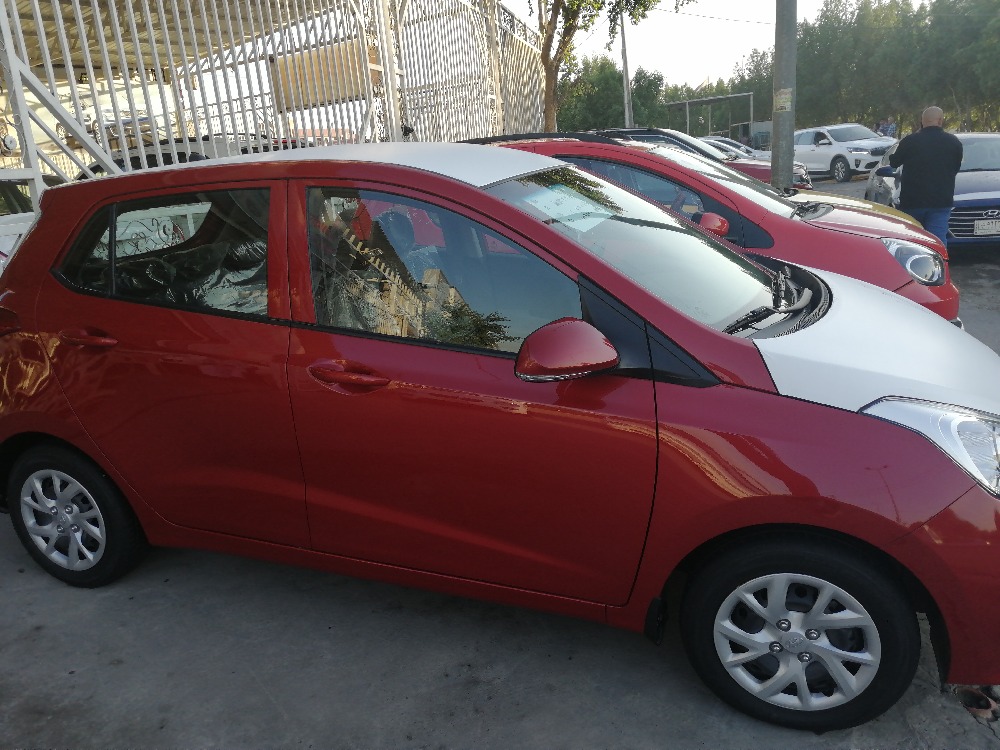 هیوندای i10